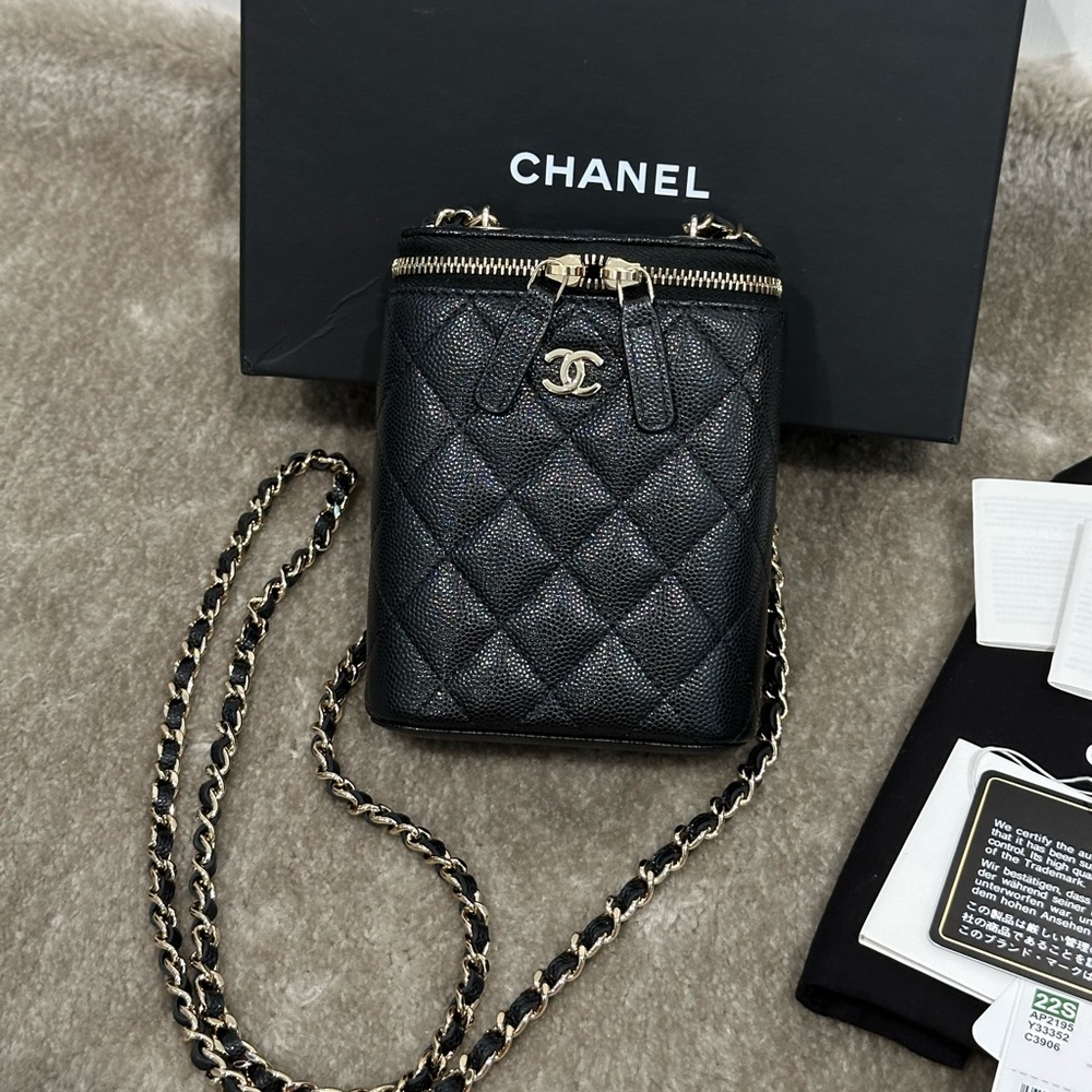 ♠️ Chanel Vanity Classic w/ Chain Holo32 ♣️